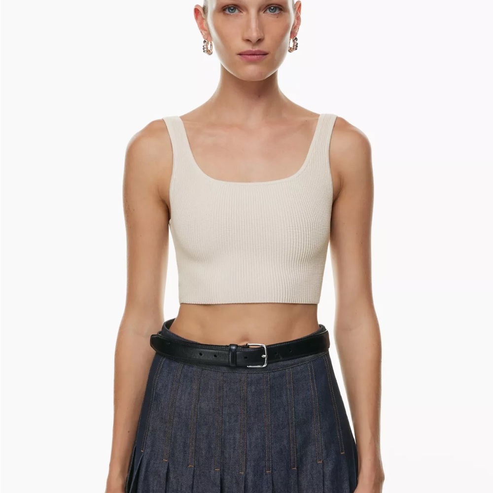 NWT Aritzia babaton sculpt knit cropped tank